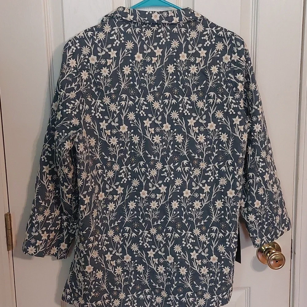 Tuckernuck Margot Chambrey Wildflower Blouse - Picture 6 of 7